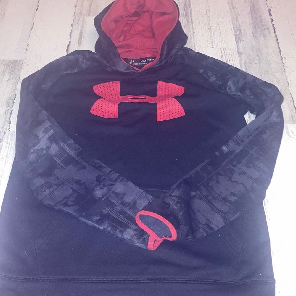 Genuine Under Armour  Youth XL Black Hoodie with Red Logo Loose fit